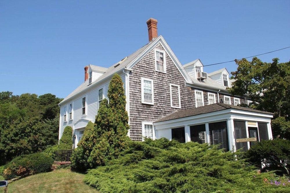 Copper Swan Bed & Breakfast Wellfleet